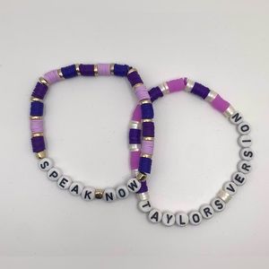 2 Taylor Swift Friendship Bracelets